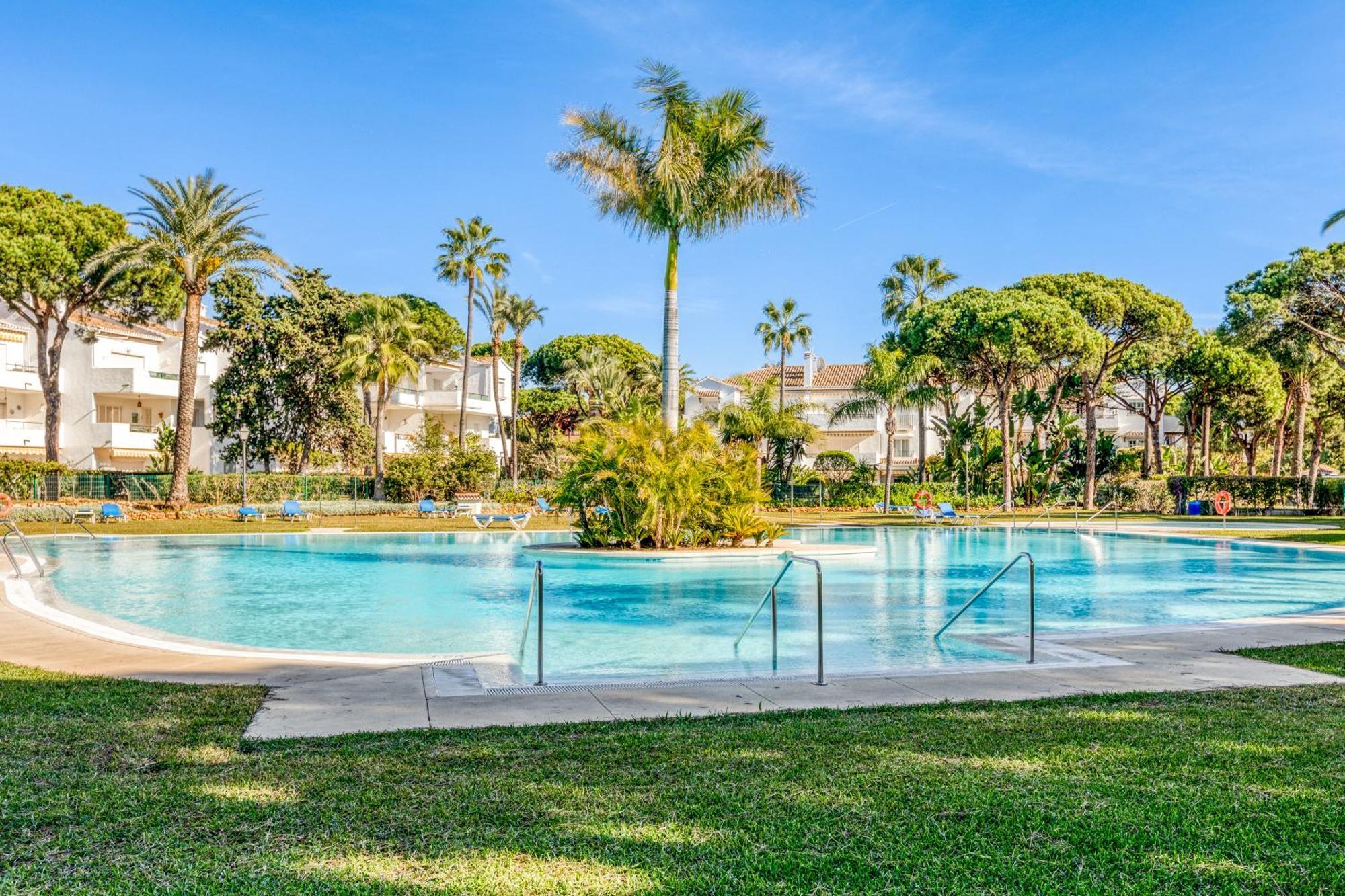 Life El Presidente Penthouse Pool View Estepona Exterior foto